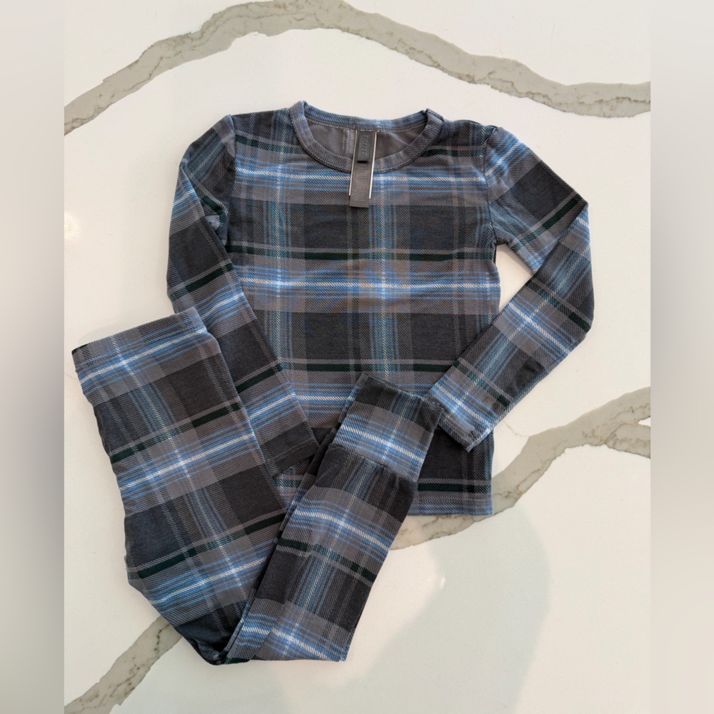 SKIMS Kids Sleep Set in Glacier Plaid, Size 4